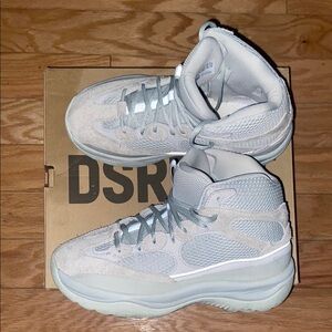 YEEZY DESERT BOOT SALT